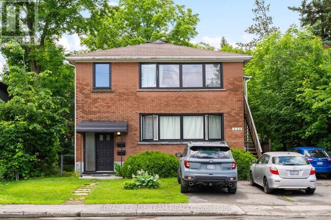 Photo - 228 Woodroffe Ave Unit 1