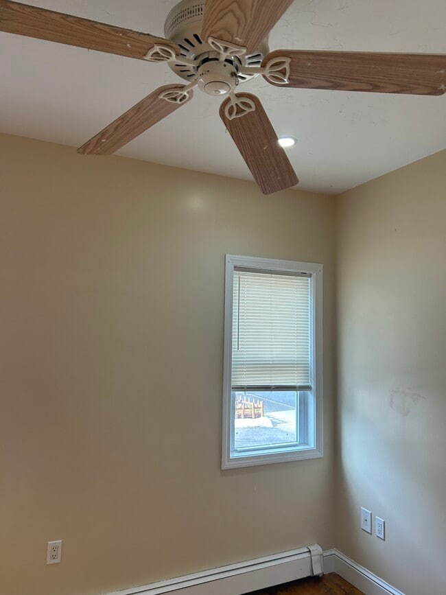 Photo - 98 Kirtland St Unit 98 Kirtland St Apt #1