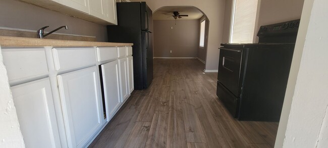3334 E Cambridge Ave Unit 3334