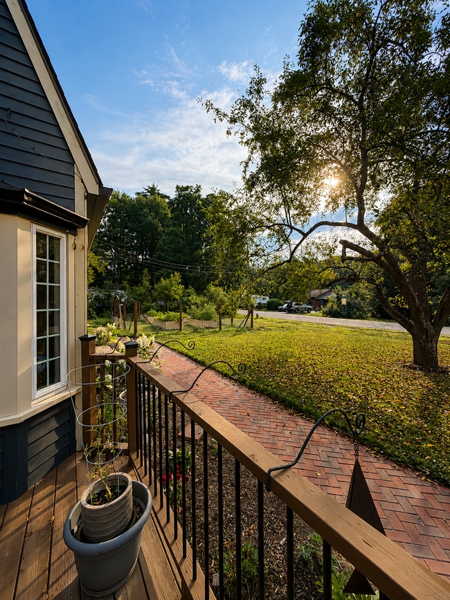 Photo - 33 Northwood Dr