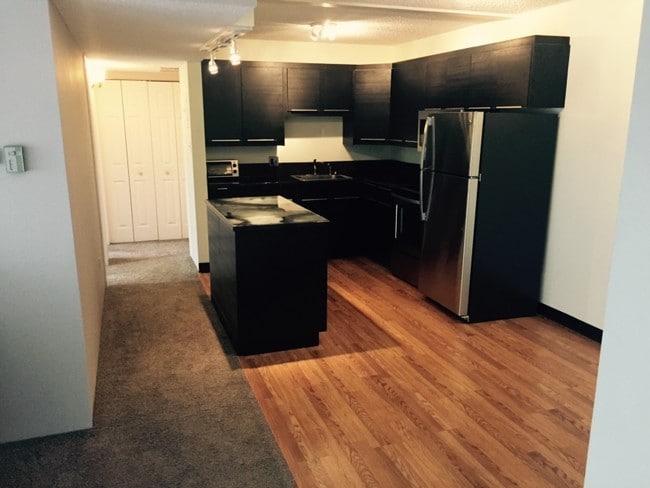 Building Photo - 5110 Williams Fork Trl Unit 201