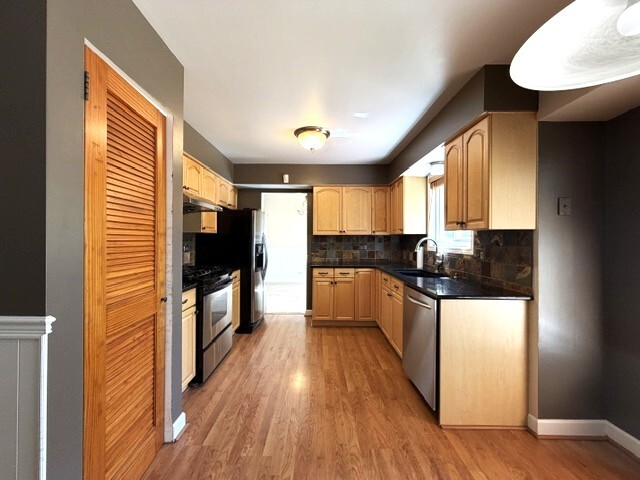 Photo - 129 Rumsey Pl