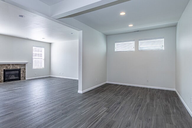Photo - Amazing 4 bedroom home in Stewart Crossing!