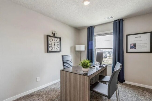 Photo - 301 NW Charlestown Ln