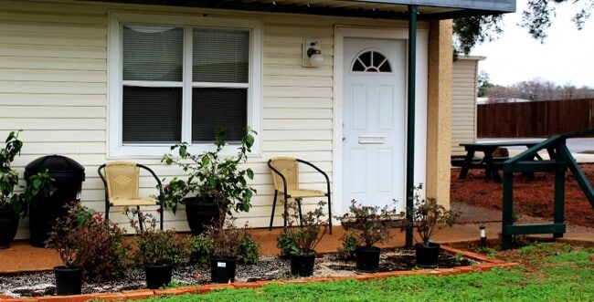 Photo - 127 Sunnydale St