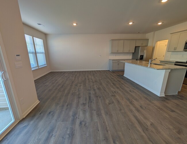 Photo - 1662 Hallview Ct