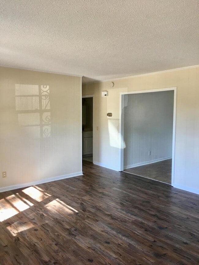 Photo - N Kerr Avenue - Duplex home - Move In Ready!!!