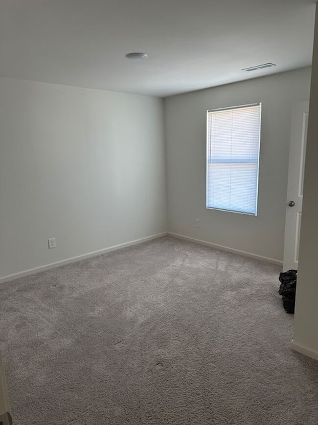 Photo - 15 Antebellum Ct