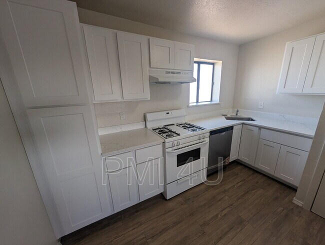 Photo - 118 S Main St Unit #9