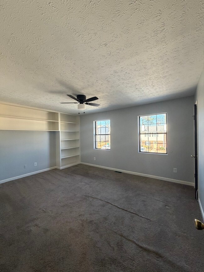 Photo - 1424 Springleaf Cir SE