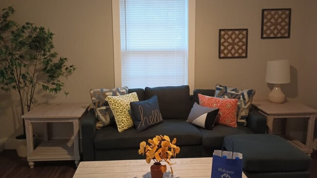 Photo - 214 McGarity St Unit SI ID1234773P