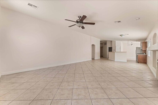 Photo - Gated Aliante Gem: Spacious Retreat!