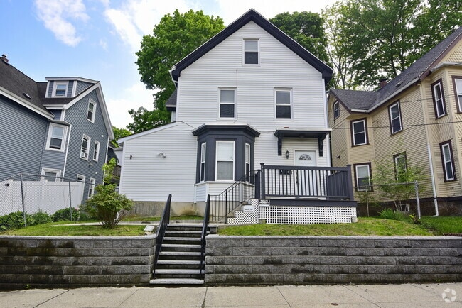 Building Photo - 43 Rosseter St Unit #2 Rental