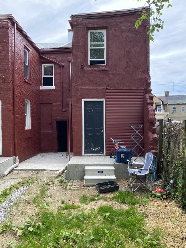 Photo - 229 Franklin Way