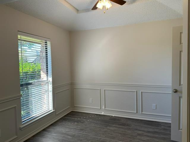 Photo - 2033 Espinosa Dr