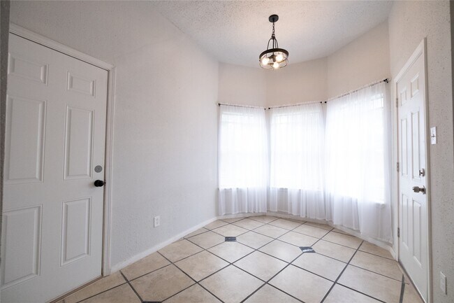 Photo - 3202 Rockrill Dr