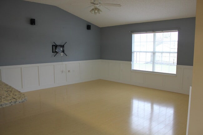 Building Photo - 6476 Sailport Cove Rental
