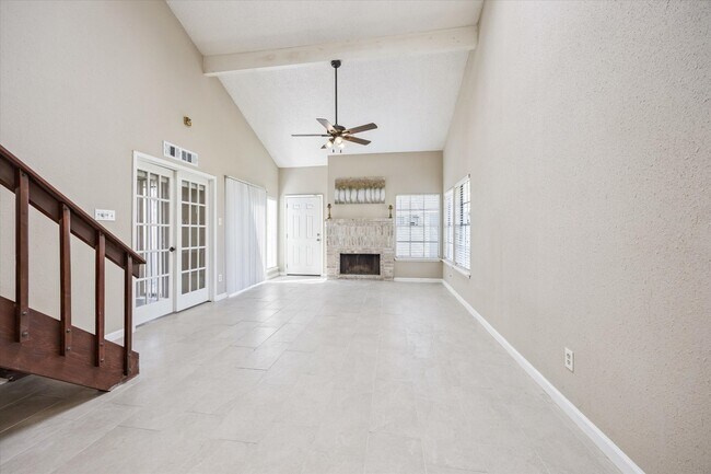 Building Photo - 11957 Bob White Dr Unit 863