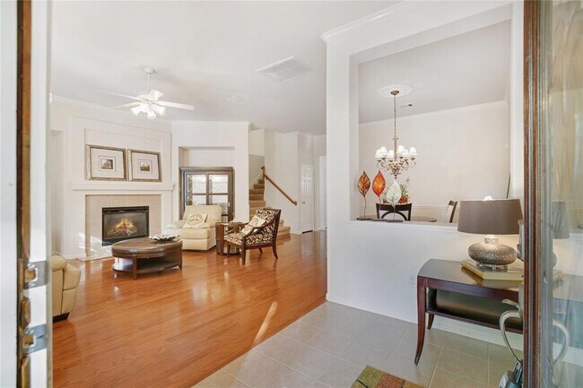 Photo - 63 W Pipers Green St