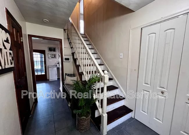 Photo - 4505 Mallard Crescent