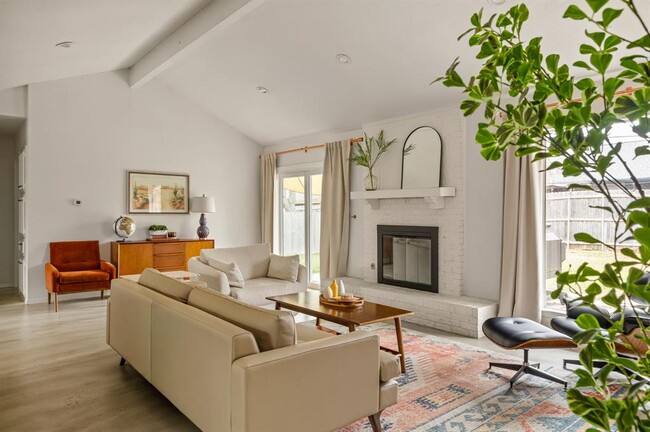 Photo - 9300 Meadow Vale