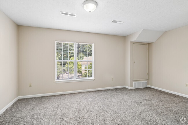 The Avalon Deluxe 1BR, 1BA - 869SF - Bedroom