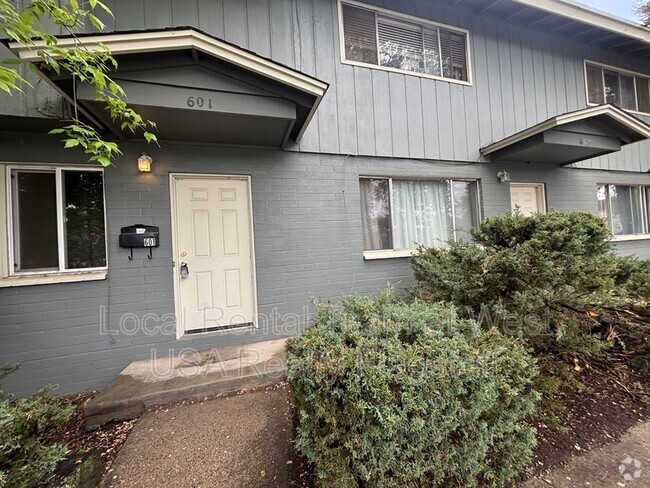 Building Photo - 601 W Dale Ave Rental