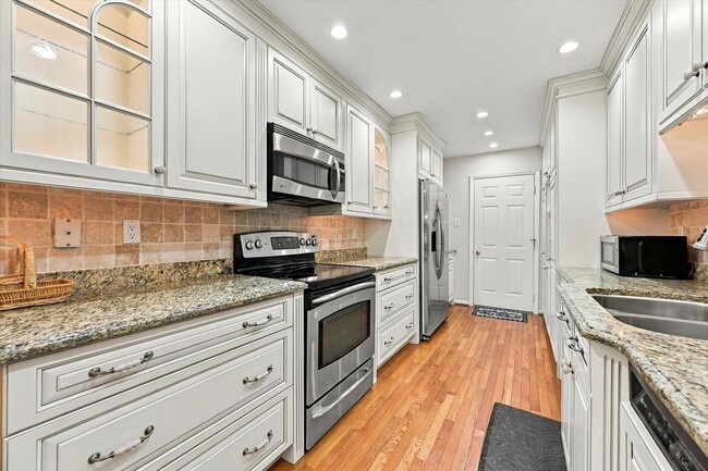 194 Mansion House Dr