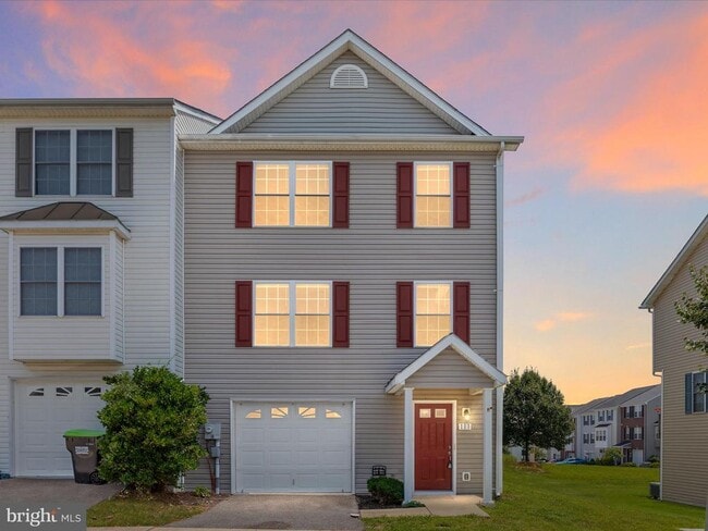Photo - 111 Lighthouse Ln
