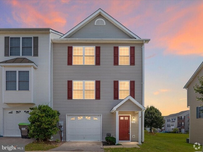 Building Photo - 111 Lighthouse Ln