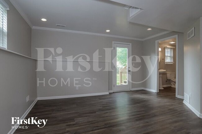 Photo - 1609 Tyler Dr