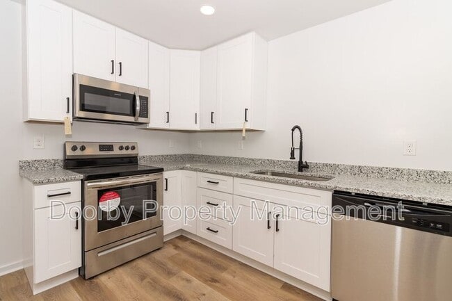 Photo - 1808 E 13th St Unit 104