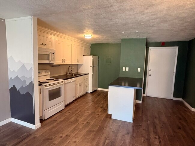 Photo - 35 Andrew St Unit 25