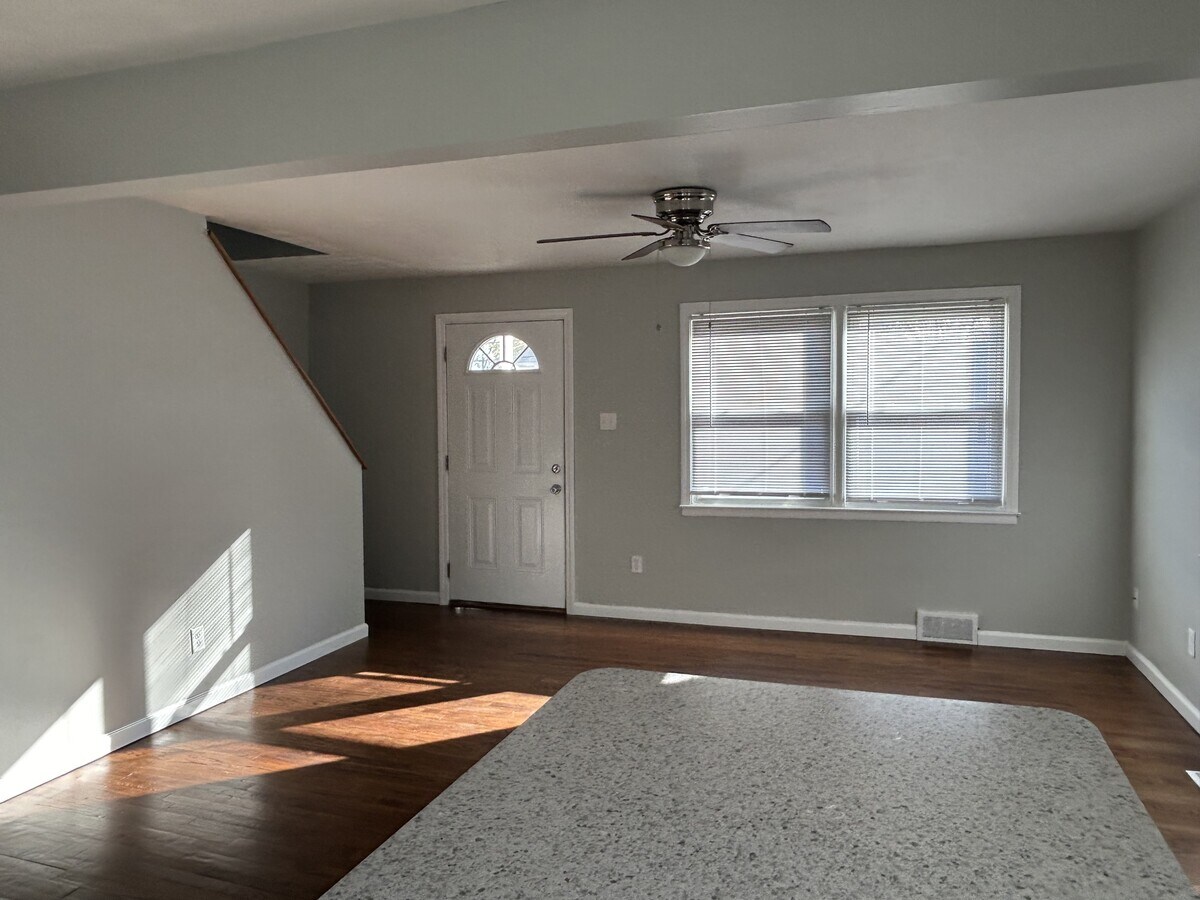 Photo - 237 Country Club Rd