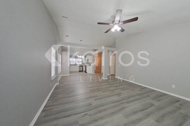 Photo - 2720 Edgemere Dr