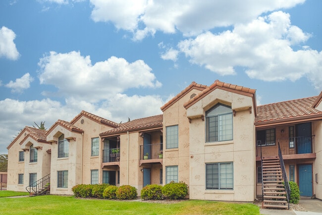 SunBay Suites & Apartments