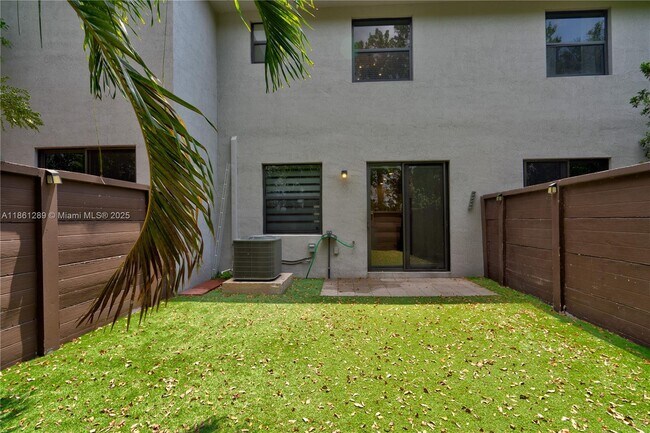Northwest 91st Court, Miami Lakes, FL 33018 - 3 BR 2.5 BA townhouse