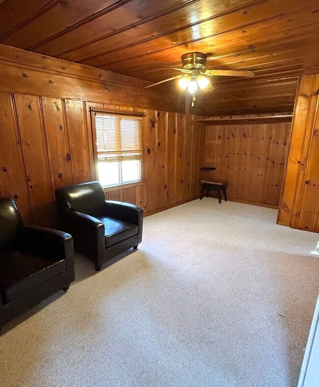 Photo - 3101 6th Avenue - Charming Studio Unit w/ ...