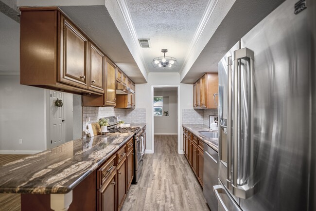 Photo - 2411 Orange St