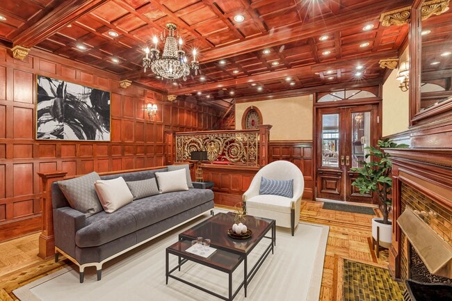 Photo - 313 W 71st St