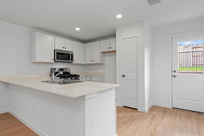 Photo - 1525 San Sebastien Dr