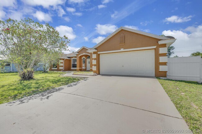 Photo - 5075 NW Egret Ave