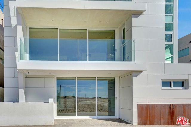 Building Photo - 5113 Ocean Front Walk Rental