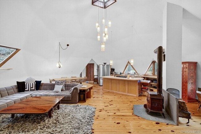 Photo - 106 Mountain Laurel Ln