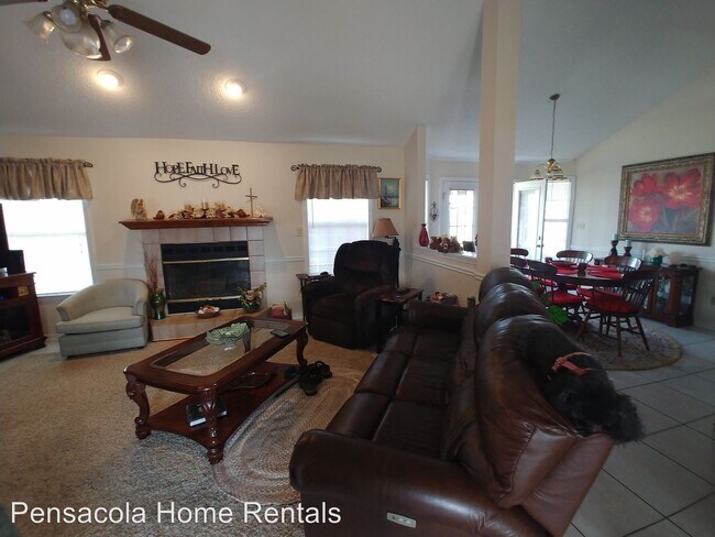 3 br, 2 bath House - 5017 Chandelle Dr.