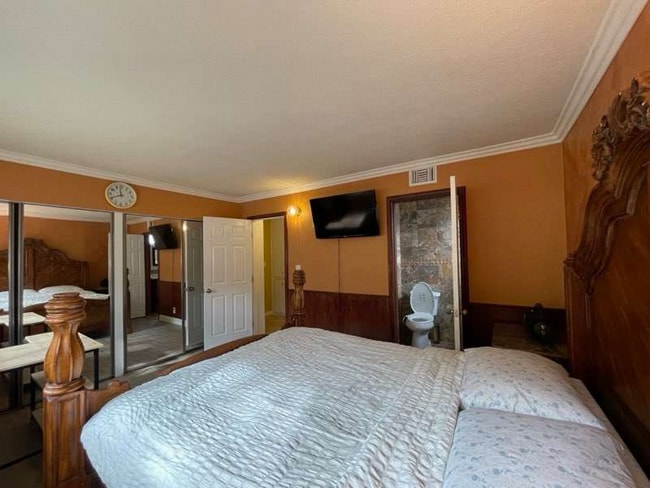 5334 E Pamela Kay Ln