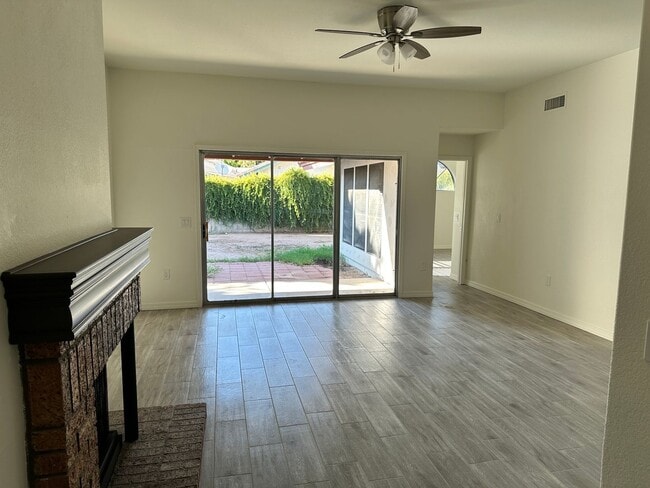 Photo - 1430 W Camino Ct