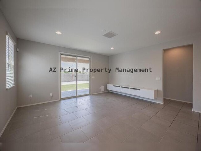Photo - 2841 W Apollo Rd