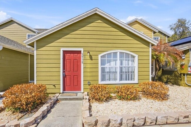 Photo - 2918 Fan Palm Dr Unit Front