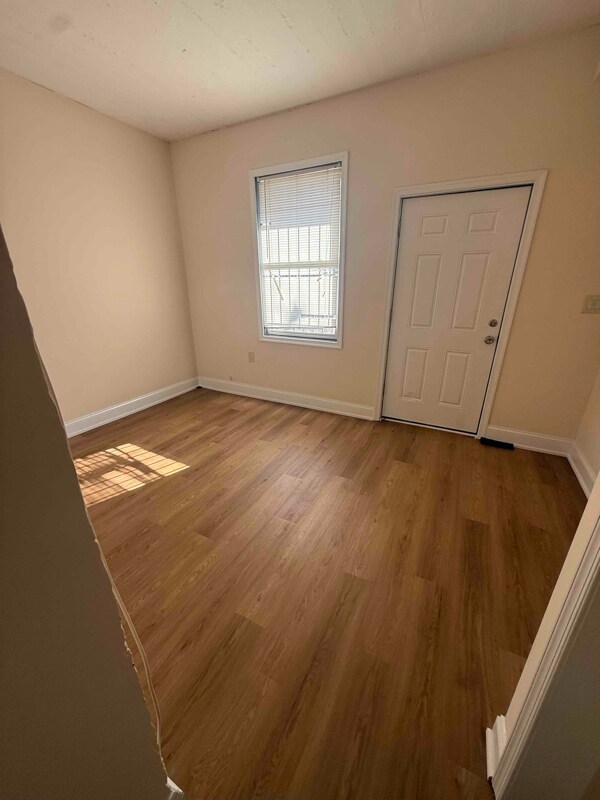 Photo - 1614 17th St SE Unit 1